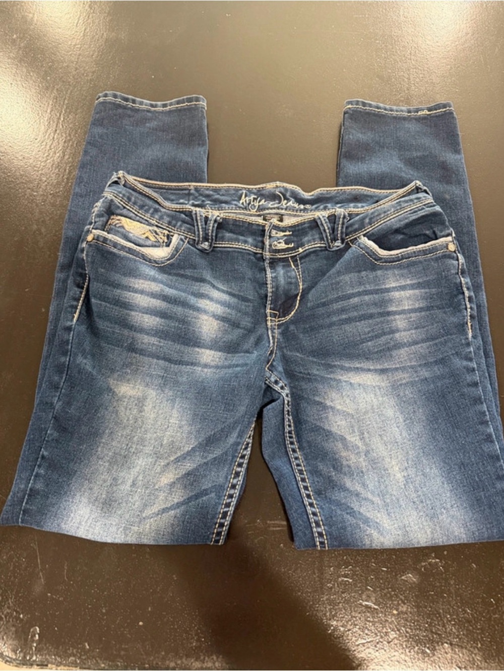 Ariya Jeans Girls Bootcut Blue Medium Wash Denim Jeans Sz 9/10 Embroidered